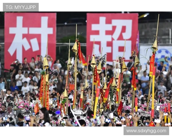 英国小伙 “村超” 狂飙贵州话，围观群众惊掉下巴！(2)